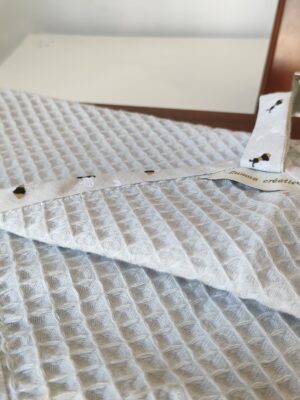 Petite Serviette Blanche/Abeille